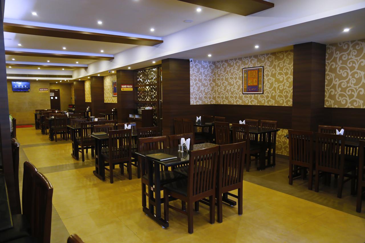 Hotel Sivaranjani Erode Kültér fotó