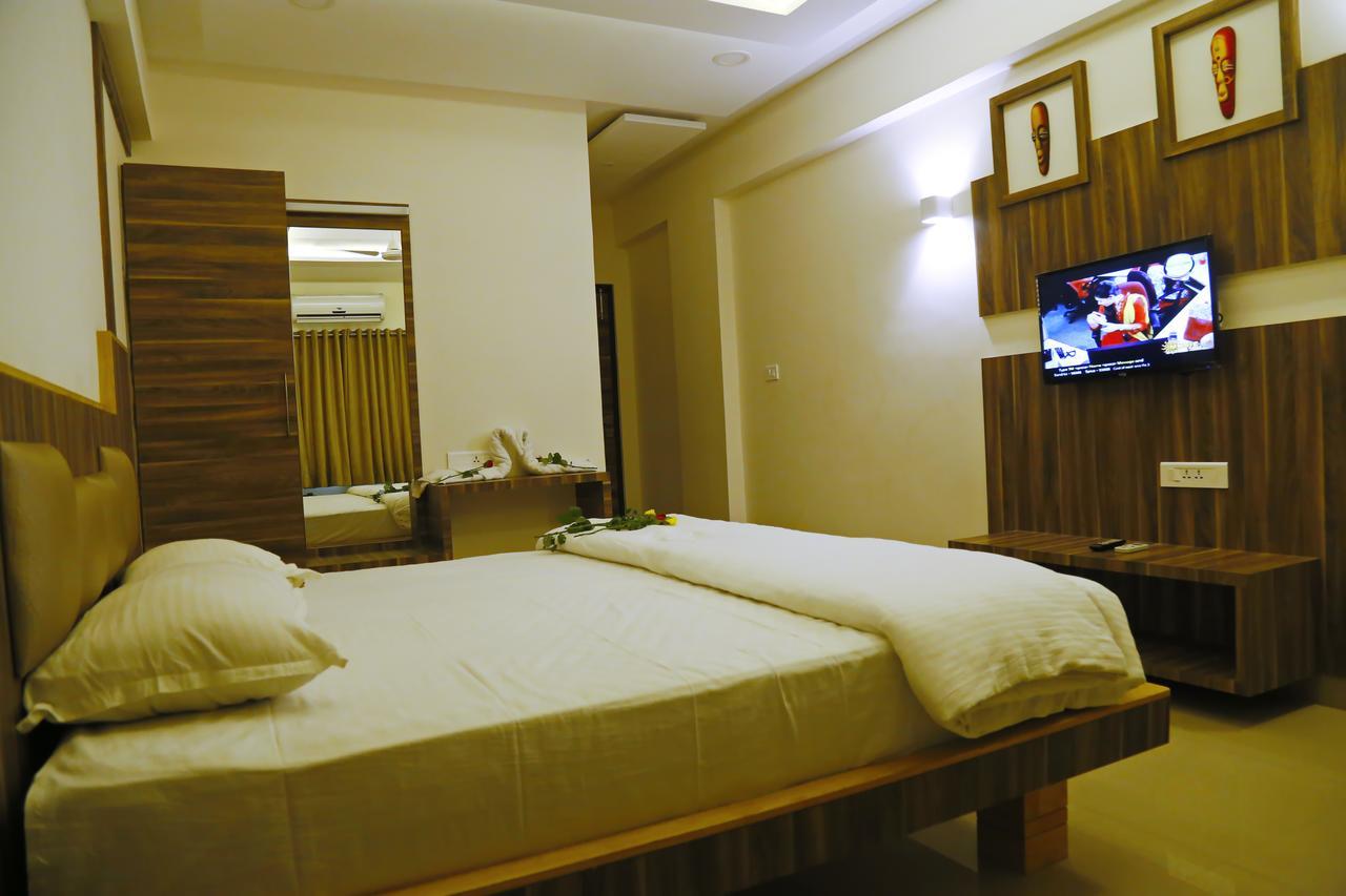 Hotel Sivaranjani Erode Kültér fotó