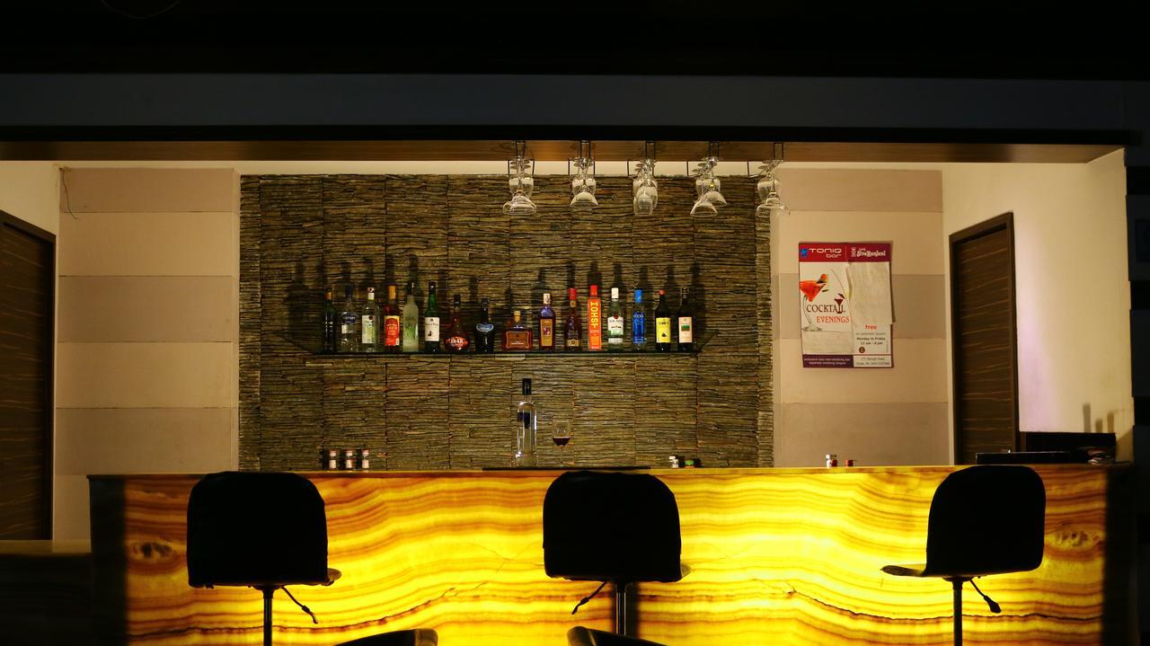 Hotel Sivaranjani Erode Kültér fotó
