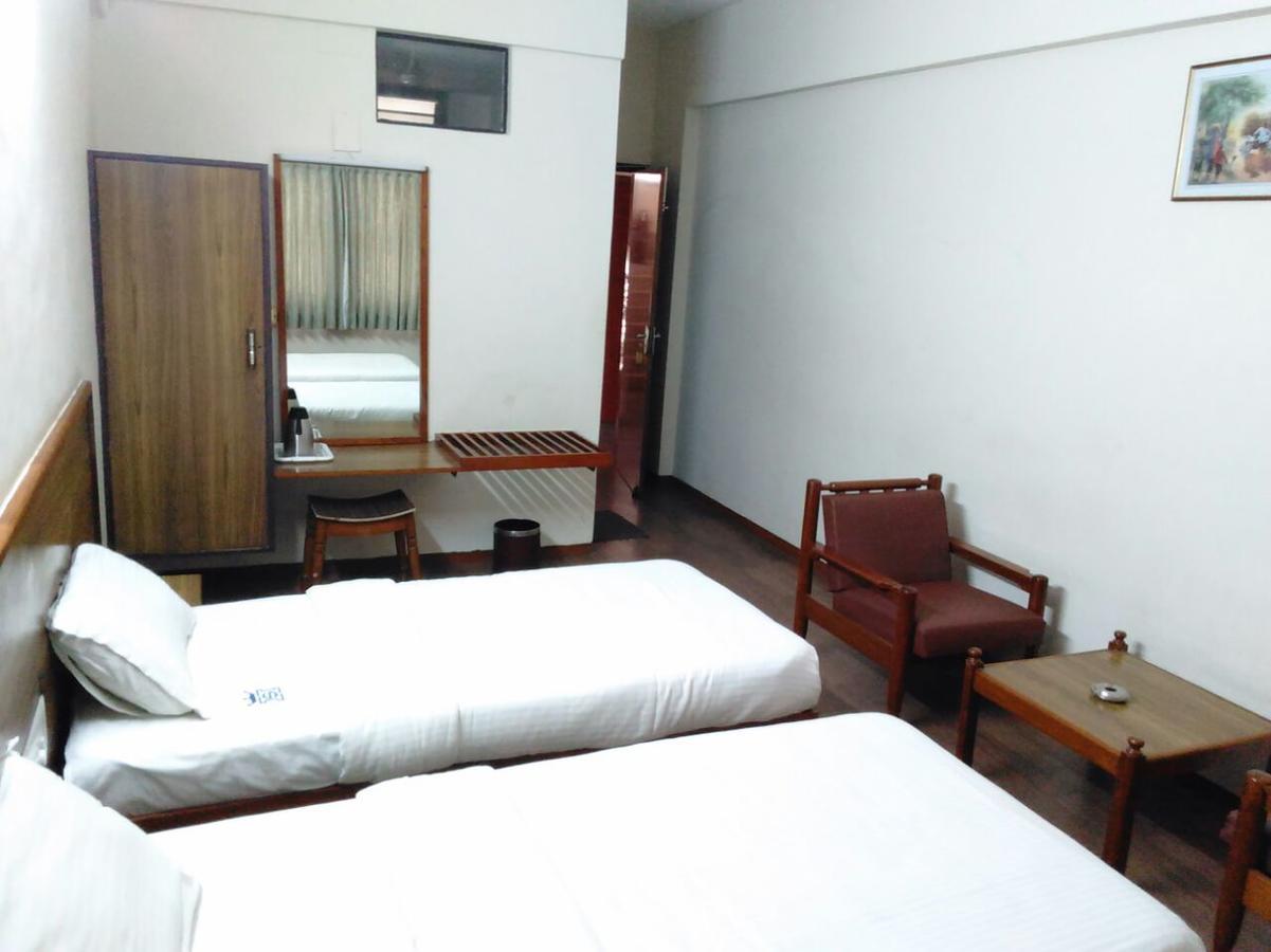 Hotel Sivaranjani Erode Kültér fotó