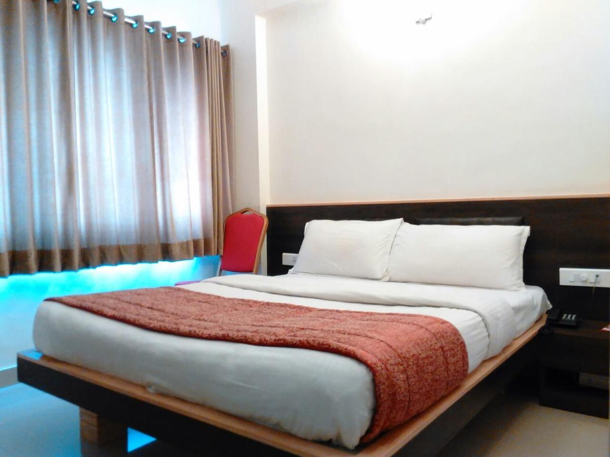 Hotel Sivaranjani Erode Kültér fotó