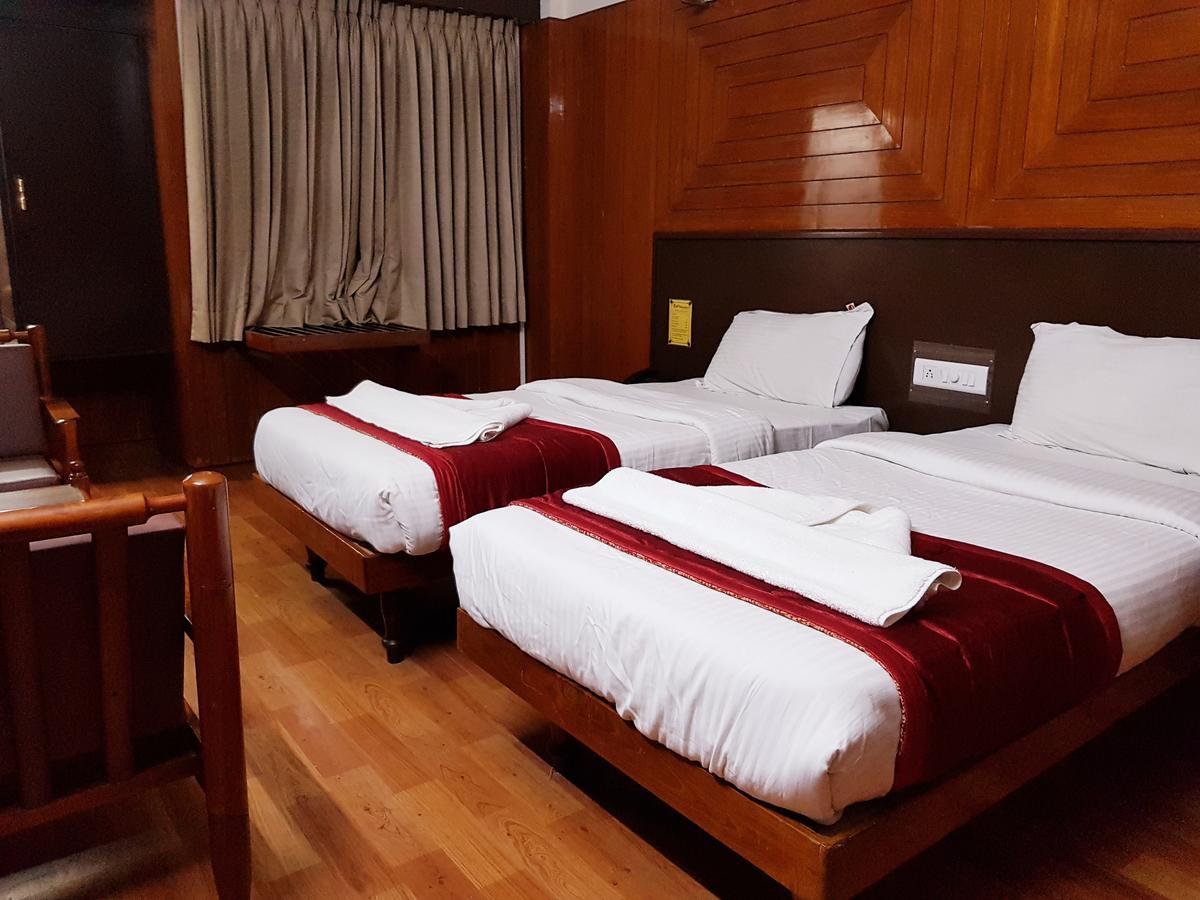 Hotel Sivaranjani Erode Kültér fotó